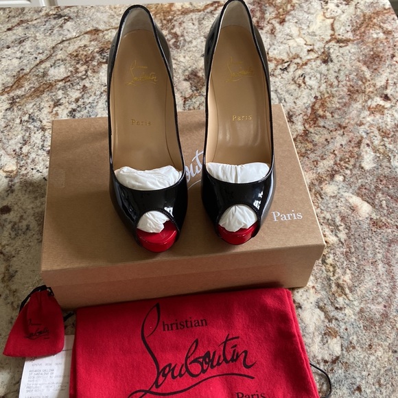 Christian Louboutin brand new shoes never worn. Size 7 shoe, Heel size 120 - Picture 4 of 5